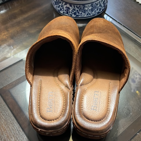 BORN BANDY WOMENS CLOGS. - Picture 6 of 11